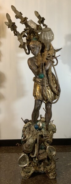 Le porteur de flammes Sculpture intitulée "Le porteur de flamm…" par Phélix Ludop, Œuvre d'art originale, Bois