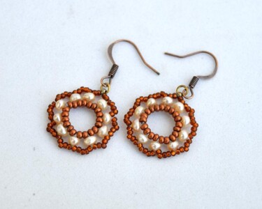 Design intitulée "Pearl and copper ci…" par Irena Zelickman, Œuvre d'art originale, Bijoux