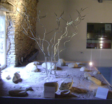 Sculpture titled "OLIVIER" by Nadine Trescartes (fildefériste), Original Artwork, Metals