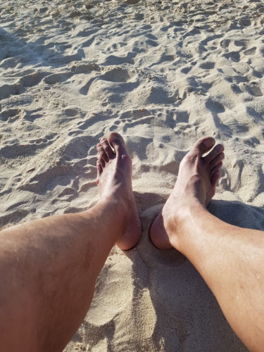 Photographie intitulée "Pieds dans là plage…" par Carlos Vieira, Œuvre d'art originale, Photographie non manipulée
