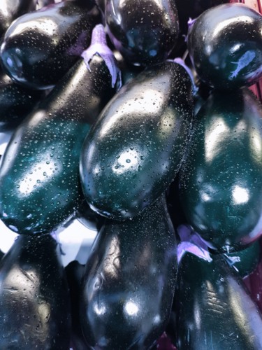 Photographie intitulée "Aubergines Nuance 2…" par Carlos Vieira, Œuvre d'art originale, Photographie non manipulée