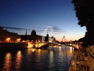 Photographie intitulée "Paris from Rive Dro…" par Yann Delpech, Œuvre d'art originale, Photographie numérique