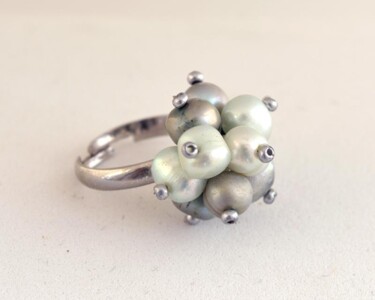 设计 标题为“Cluster pearl ring” 由Irena Zelickman, 原创艺术品, 首饰