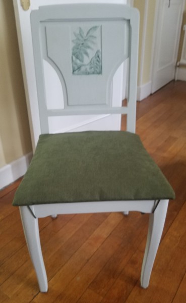 Design intitulée "Relookage de chaises" par Marian Cobos, Œuvre d'art originale, Meuble
