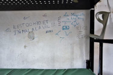 Photographie intitulée "les graffiti des Ba…" par Bernard Levy, Œuvre d'art originale, Photographie numérique