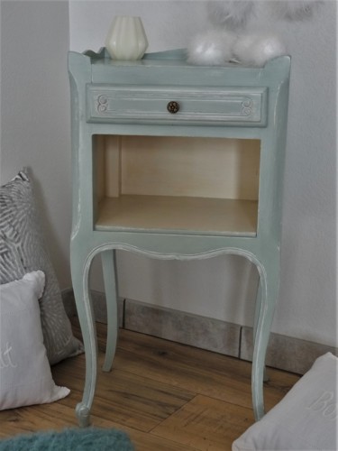 Chevet Louis XV, Guéridon Shabby romantique, Déco intérieur Design titled "Chevet Louis XV, Gu…" by Lin-Et-Patine, Original Artwork, Furniture