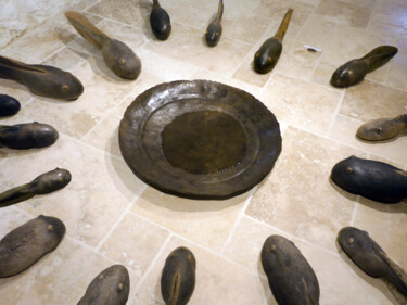 Sculpture intitulée "Entre deux eaux" par Lou Perdu, Œuvre d'art originale, Céramique