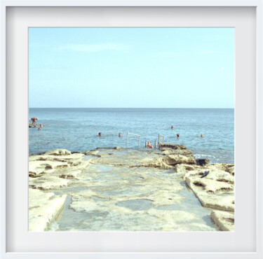 MEDITERRANEO I (Framed) Signed Limited Edition 제목이 "MEDITERRANEO I (Fra…"인 사진 Serge Horta로, 원작, 아날로그 사진 목재 패널에 장착됨