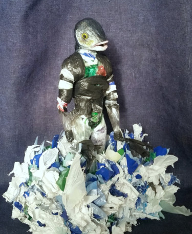 Sculpture titled "Le 7ème continent (…" by Karine Krynicki, Original Artwork, Plastic