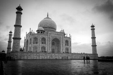 The Taj #3 - (Small) Limited Edition Photography titled "The Taj #3 - (Small…" by Serge Horta, Original Artwork, Digital Photography