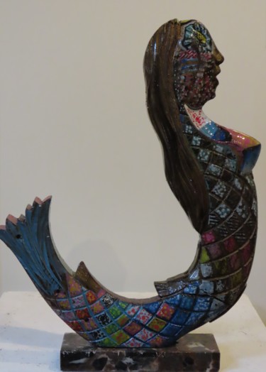 Escultura intitulada "MA SIRENE" por Groovy, Obras de arte originais, Acrílico