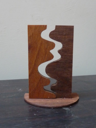 Sculpture intitulée "perfect love" par Sebastien Riga, Œuvre d'art originale, Bois