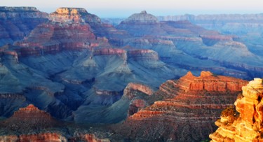 Grand Canyon, sunset Photographie intitulée "Grand Canyon, sunset" par Bernard Levy, Œuvre d'art originale, Photographie numérique