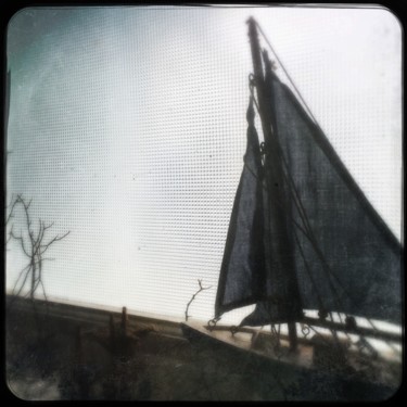 Fotografie getiteld "le Bateau I" door Rakart Vinc, Origineel Kunstwerk, Digitale fotografie