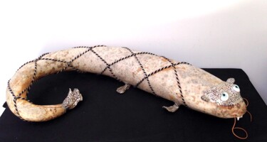 Sculpture intitulée "Le poisson-chat de…" par Eleanor Gabriel, Œuvre d'art originale, Bois