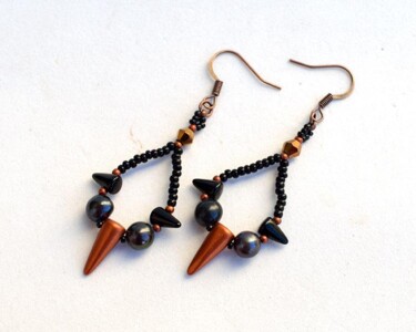 设计 标题为“Spiky loop earrings…” 由Irena Zelickman, 原创艺术品, 首饰
