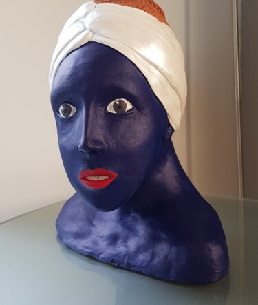 Sculpture titled "Madinina" by Patrick Lameynardie, Original Artwork, Clay
