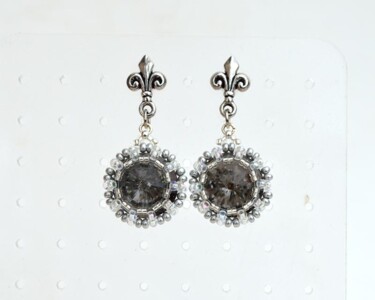 设计 标题为“Elegant stud earrin…” 由Irena Zelickman, 原创艺术品, 首饰