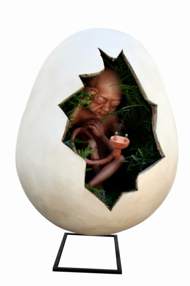 Sculpture titled "Reborn" by Dekoque, Original Artwork, Paper maché