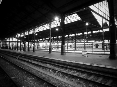Photography titled "Gare-St-Lazare" by Aurélien Comte, Original Artwork, Digital Photography
