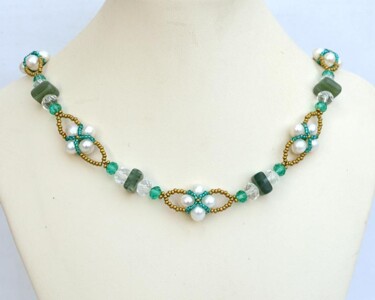 Design intitulée "Crisscross pearl ne…" par Irena Zelickman, Œuvre d'art originale, Bijoux
