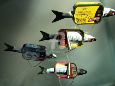 Sculpture intitulée "Sardines dans  boît…" par Philippe Coeurdevey, Œuvre d'art originale, Papier