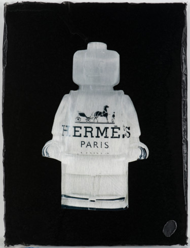 TABLEAU ROBOCLUSION Hermès PLAQUE RESINE Sculpture titled "TABLEAU ROBOCLUSION…" by Vincent Sabatier (VerSus), Original Artwork, Resin
