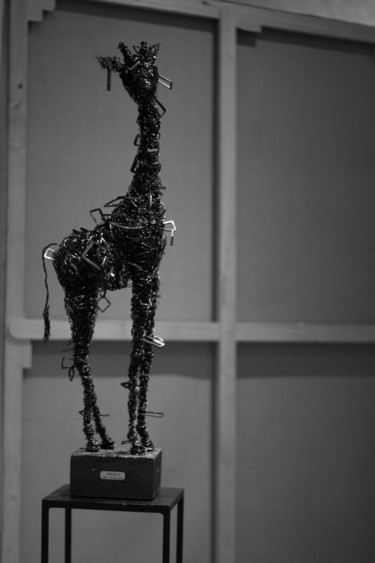 Sculptuur getiteld "Ambition" door Karen Axikyan, Origineel Kunstwerk, Metalen