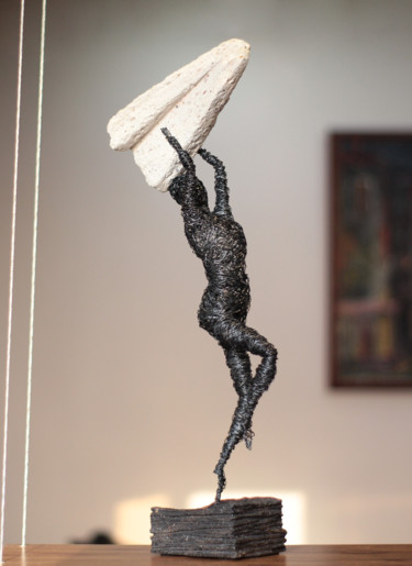 Origami (50x15x10 1.7kg Iron, tufa, perlite) 2020 Sculptuur getiteld "Origami (50x15x10 1…" door Karen Axikyan, Origineel Kunstwerk, Metalen