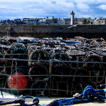 Casiers, Roscoff Photographie intitulée "Casiers, Roscoff" par Pierre-Yves Rospabé, Œuvre d'art originale, Photographie numérique