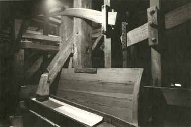 Underpinning Peirce Mill Photographie intitulée "Underpinning Peirce…" par Llewellyn Berry, Œuvre d'art originale, Photographie argentique