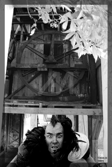 Photographie intitulée "-GARE N°5-" par Tchook.Os, Œuvre d'art originale, Photographie manipulée