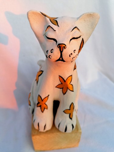 Sculpture titled "Le chat étoilé" by Sandrine De Zorzi, Original Artwork, Clay