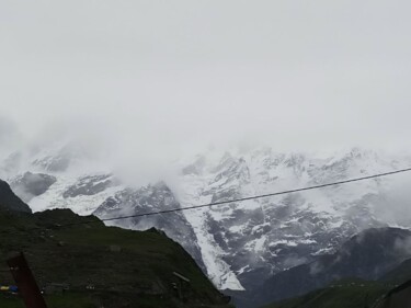 Photography titled "Snow on hills" by Krishna Art Gallery, Original Artwork, Analog photography