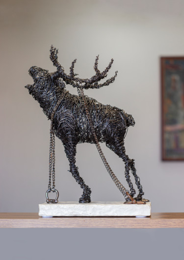 Moose 37x25x12 3kg iron, travertine Sculpture intitulée "Moose 37x25x12 3kg…" par Karen Axikyan, Œuvre d'art originale, Métaux