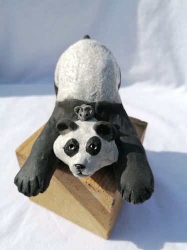 雕塑 标题为“Panda souris” 由Sandrine De Zorzi, 原创艺术品, 粘土