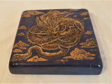 Sculpture titled "Dragon Weight" by Rikkihop, Original Artwork, Glass