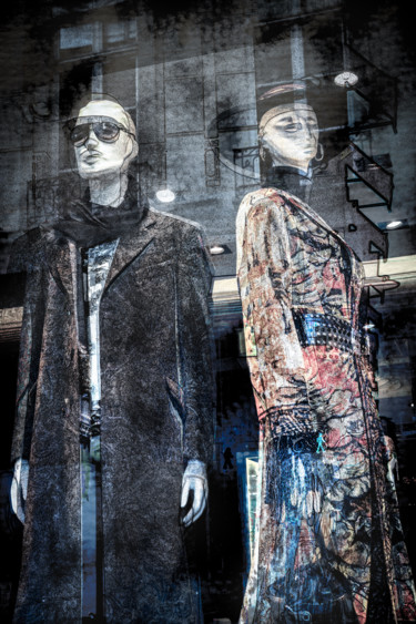 제목이 "LES MANNEQUINS"인 사진 Jean-Christophe Mandelli로, 원작, 조작된 사진