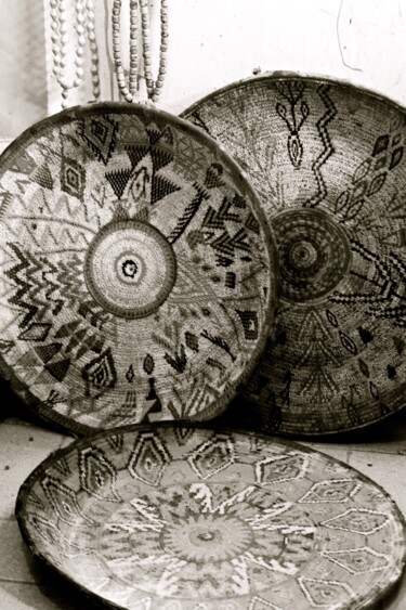 제목이 ""Chez l´antiquaire""인 사진 Sarasvati Devi로, 원작, 조작되지 않은 사진