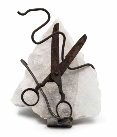 Scultura intitolato "LIBERATIO CORDIS" da Lorenza Cavalli, Opera d'arte originale, Pietra