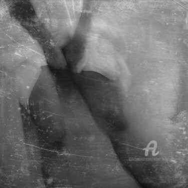 Photographie intitulée "L'âme des fantômes…" par Alliet-Delacroix, Œuvre d'art originale, Photographie argentique Monté sur…