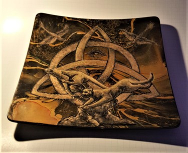 Sculpture titled "Celtic Square" by Rikkihop, Original Artwork, Plastic