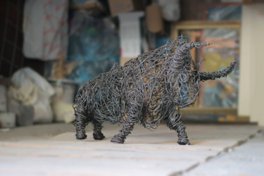 Bull (45x75x30 14kg Iron) 雕塑 标题为“Bull (45x75x30 14kg…” 由Karen Axikyan, 原创艺术品, 金属