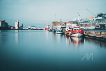 Photographie intitulée "Calme au port" par Pascal Viaud, Œuvre d'art originale, Photographie numérique