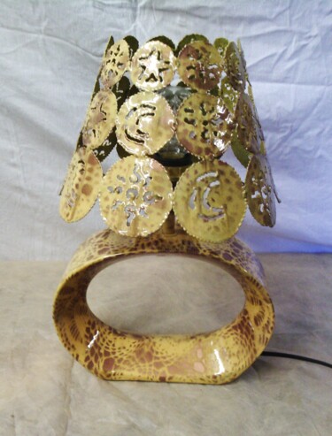 Design intitulée "mon corail" par Ellaoachat, Œuvre d'art originale, Luminaire