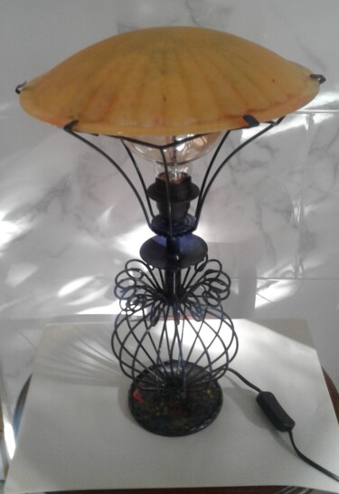 Design intitulée "romanova" par Ellaoachat, Œuvre d'art originale, Luminaire
