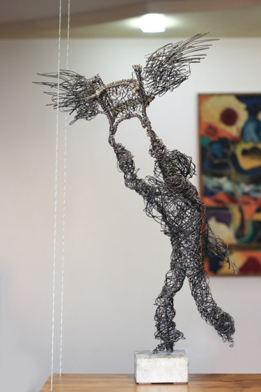 Loss of a chair (65x30x35 2.5kg iron, concrete) 雕塑 标题为“Loss of a chair (65…” 由Karen Axikyan, 原创艺术品, 混凝土