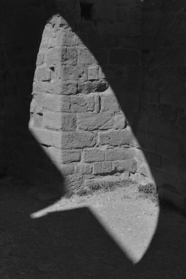 Photography titled "Sous l'arche" by Christophe Jeanjean, Original Artwork, Non Manipulated Photography Mounted on Aluminium