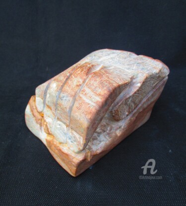 Sculpture titled "La main de l' avenir" by Roberto Urbano, Original Artwork, Stone