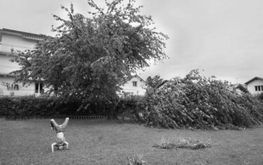 Photography titled "Le monde à l'envers" by Florence Pouget-Landrieu, Original Artwork, Digital Photography
